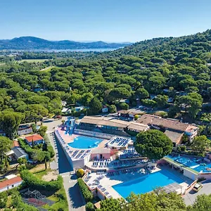 **** Camping Parc Montana - Maeva France