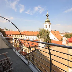 La Familia 2*, Praha Česká republika